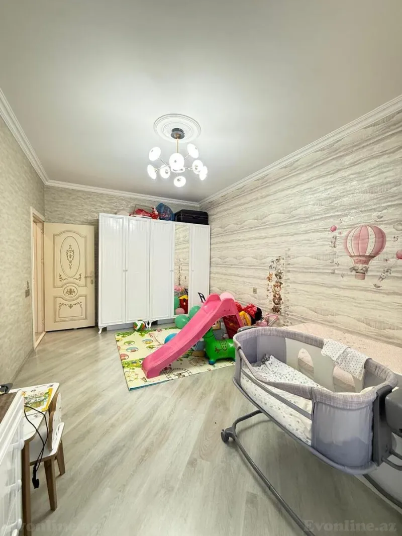 Satılır 4 otaqlı Mənzil Köhnə tikili 110 m² Yeni Yasamal - şəkil 7