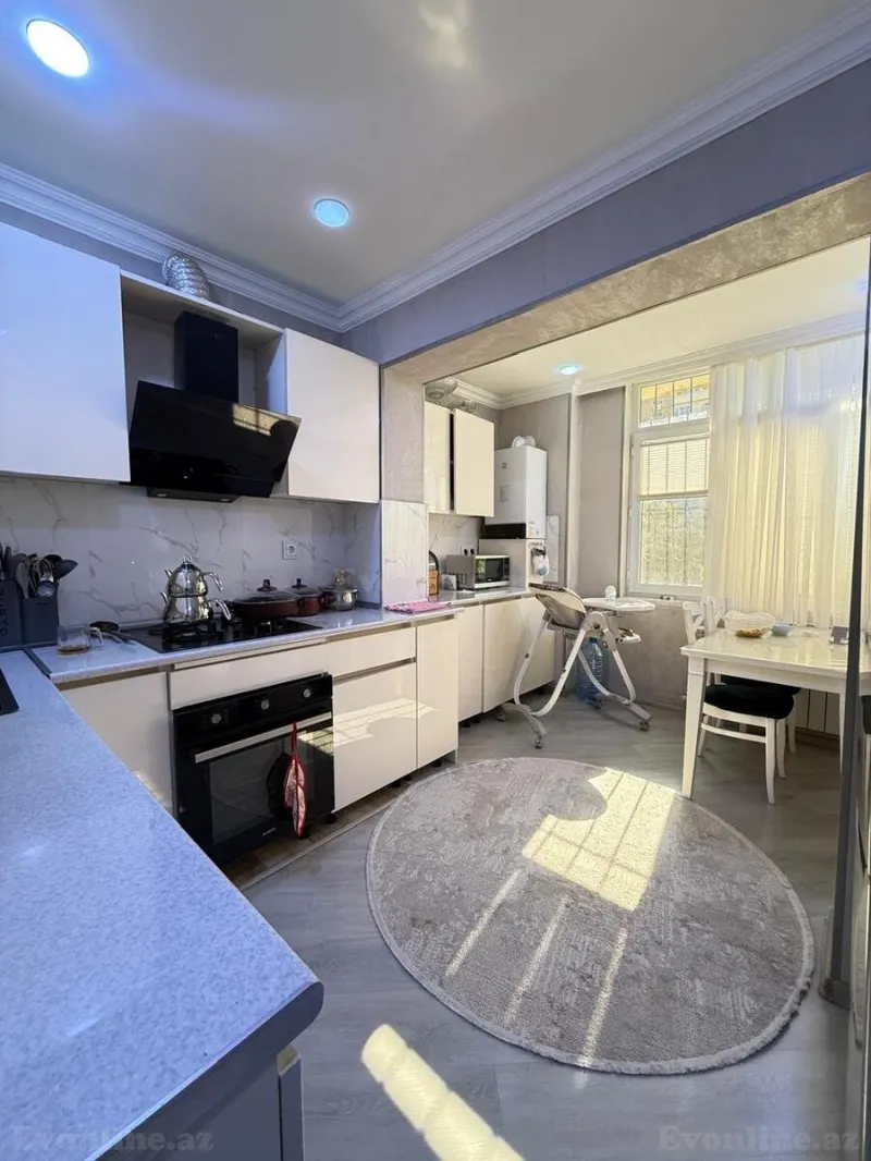 Satılır 4 otaqlı Mənzil Köhnə tikili 110 m² Yeni Yasamal - şəkil 10
