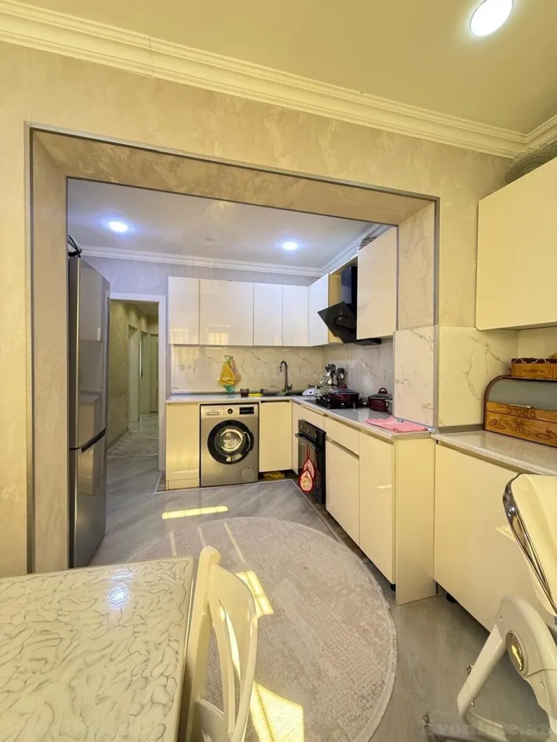 Satılır 4 otaqlı Mənzil Köhnə tikili 110 m² Yeni Yasamal - şəkil 11