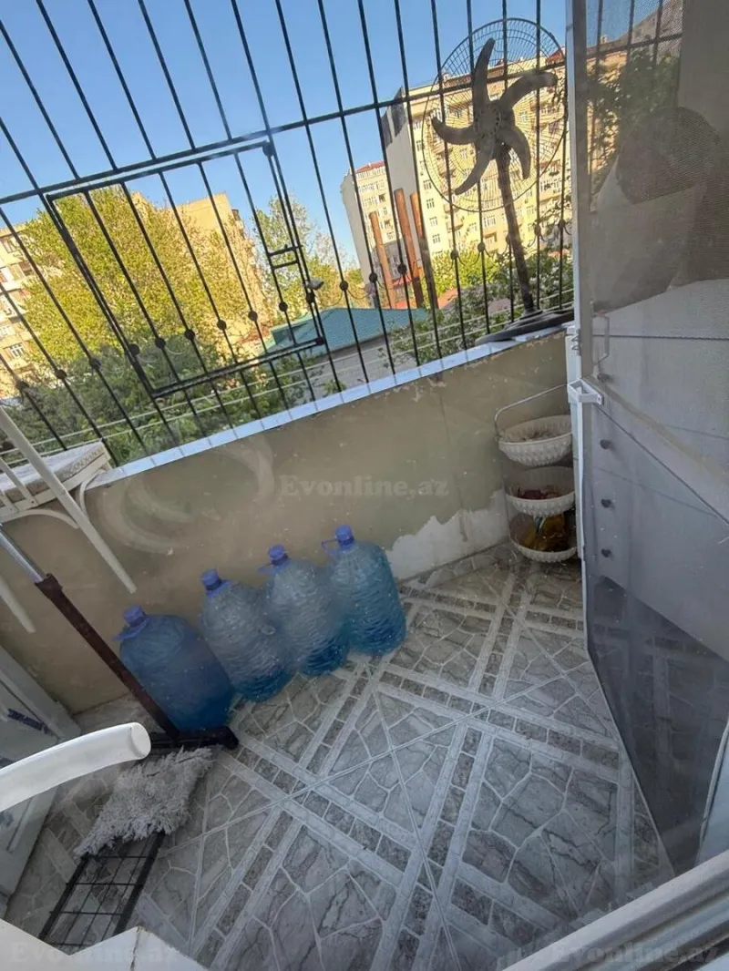 Satılır 4 otaqlı Mənzil Köhnə tikili 110 m² Yeni Yasamal - şəkil 13