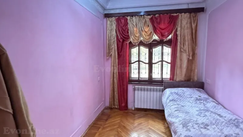 Satılır 3 otaqlı Mənzil Köhnə tikili 75 m² Xalqlar Dostluğu m. - şəkil 4