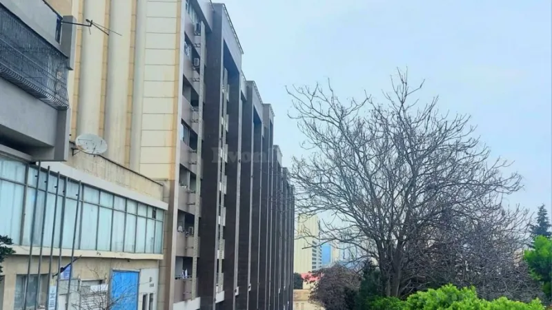 Satılır 3 otaqlı Mənzil Köhnə tikili 70 m² Yasamal