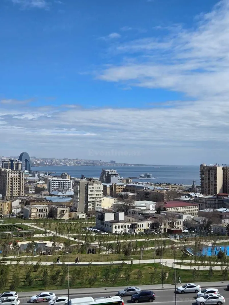 Satılır 3 otaqlı Mənzil Köhnə tikili 70 m² Yasamal - şəkil 2