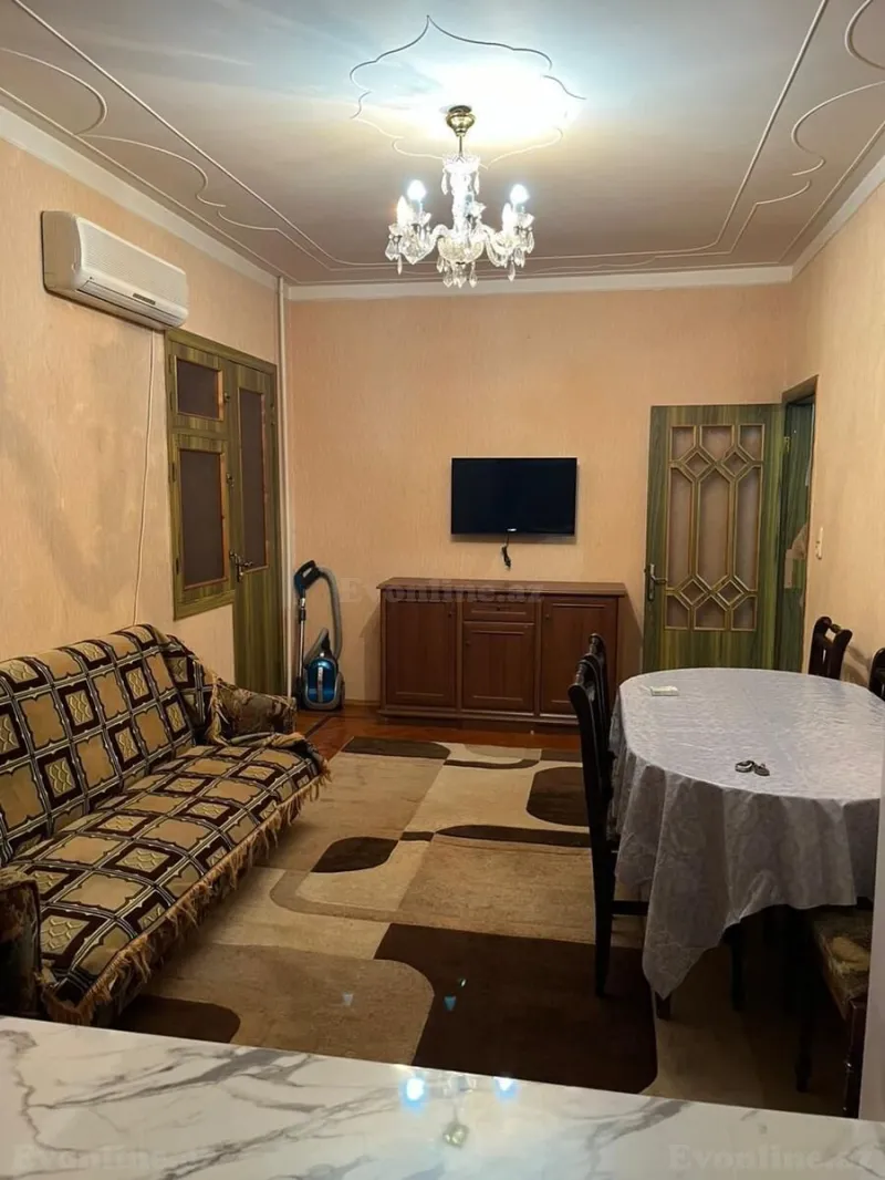 Satılır 2 otaqlı Mənzil Köhnə tikili 55 m² 8-ci mikrorayon