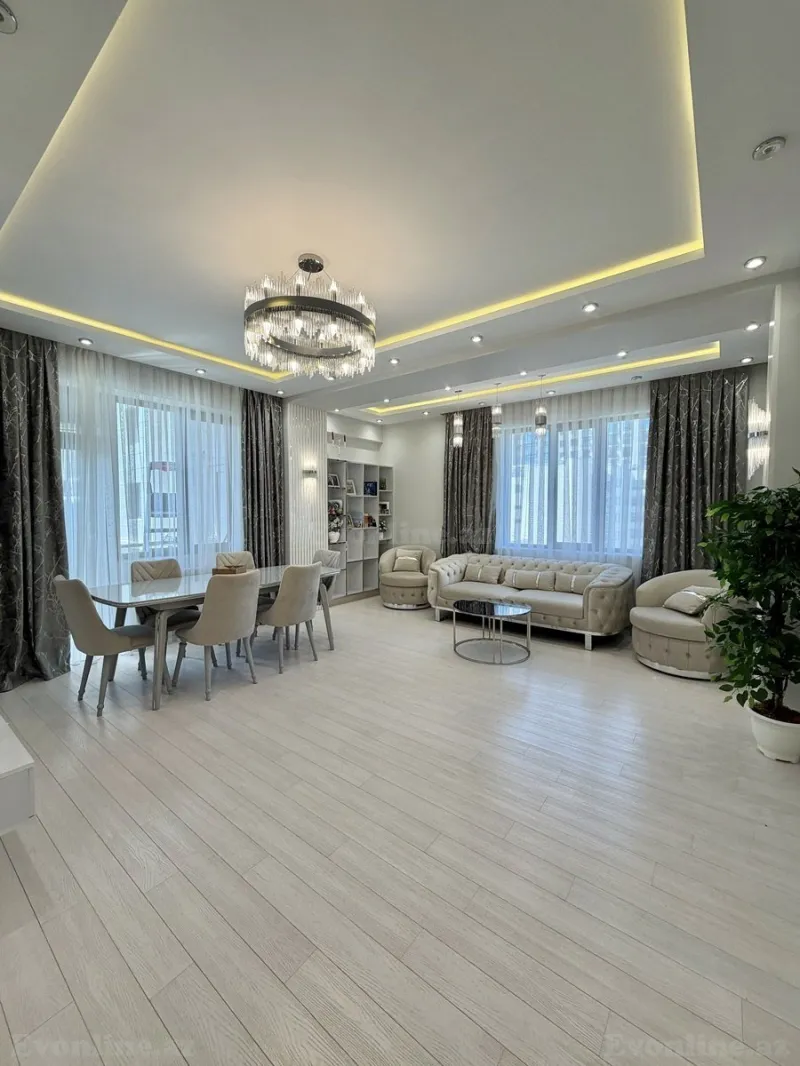 Satılır 3 otaqlı Mənzil Yeni tikili 120 m² 28 May m.