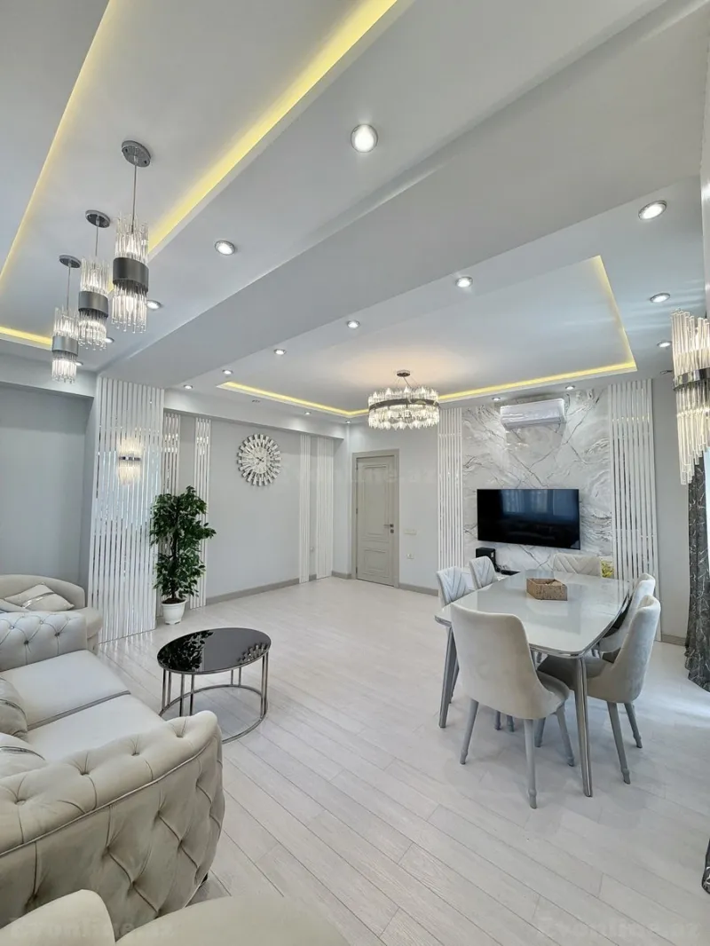 Satılır 3 otaqlı Mənzil Yeni tikili 120 m² 28 May m. - şəkil 3