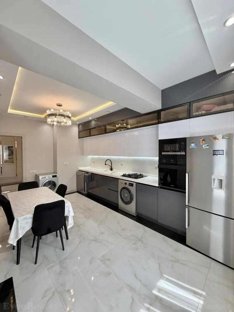 Satılır 3 otaqlı Mənzil Yeni tikili 120 m² 28 May m. - şəkil 13