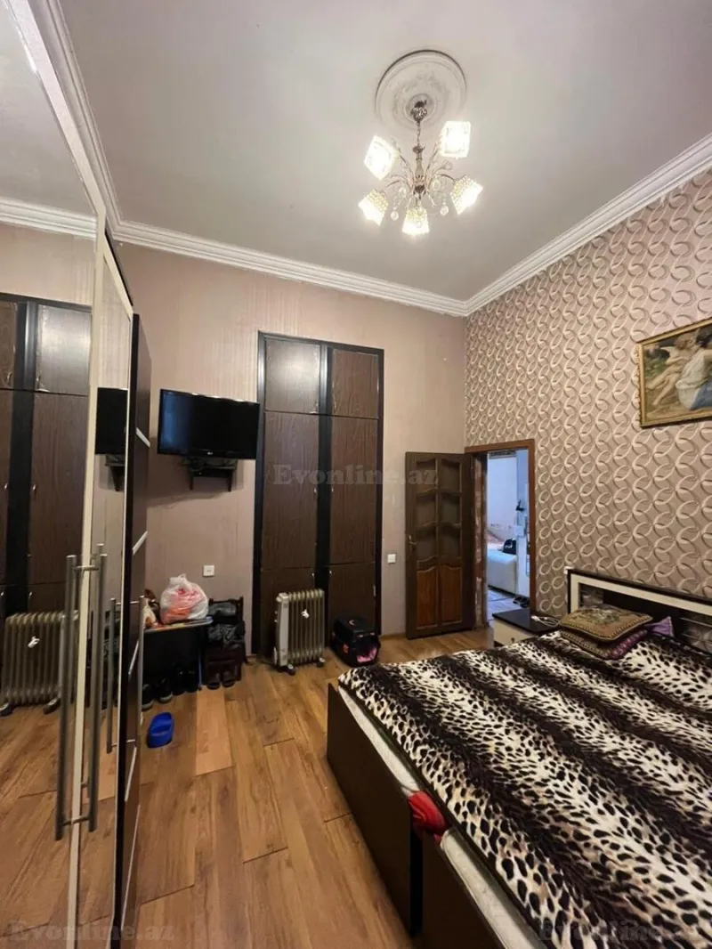 Satılır 2 otaqlı Mənzil Köhnə tikili 60 m² Nizami m. - şəkil 4