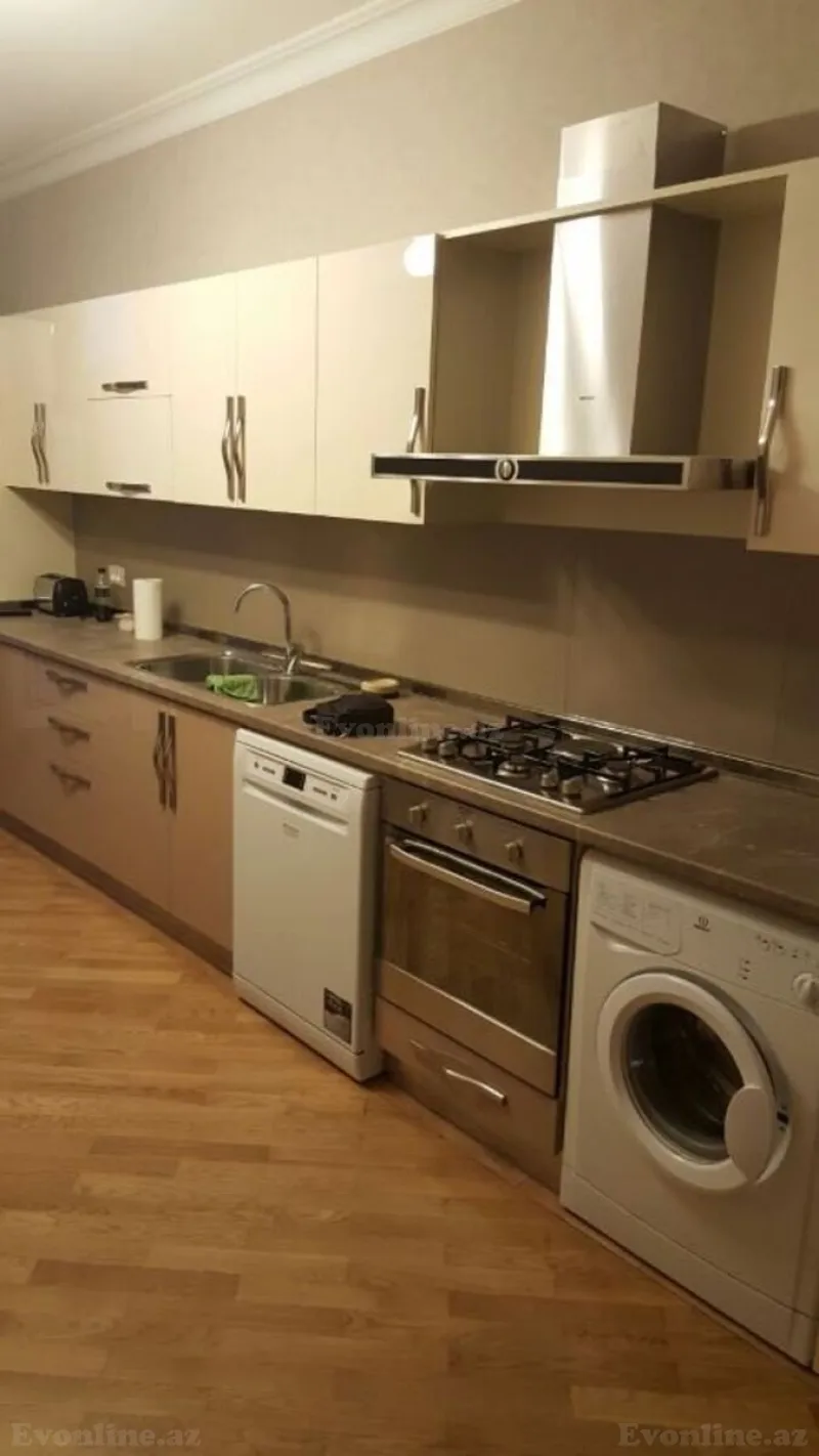 Satılır 2 otaqlı Mənzil Yeni tikili 100 m² Nizami m. - şəkil 2