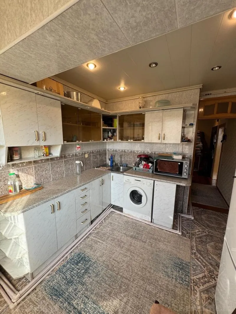 Satılır 2 otaqlı Mənzil Köhnə tikili 70 m² 4-cü mikrorayon - şəkil 5