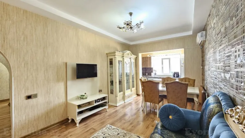 Satılır 3 otaqlı Mənzil Köhnə tikili 70 m² Nəriman Nərimanov m. - şəkil 2