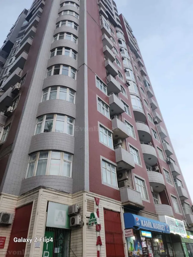 Satılır 3 otaqlı Mənzil Yeni tikili 130 m² Xətai m.
