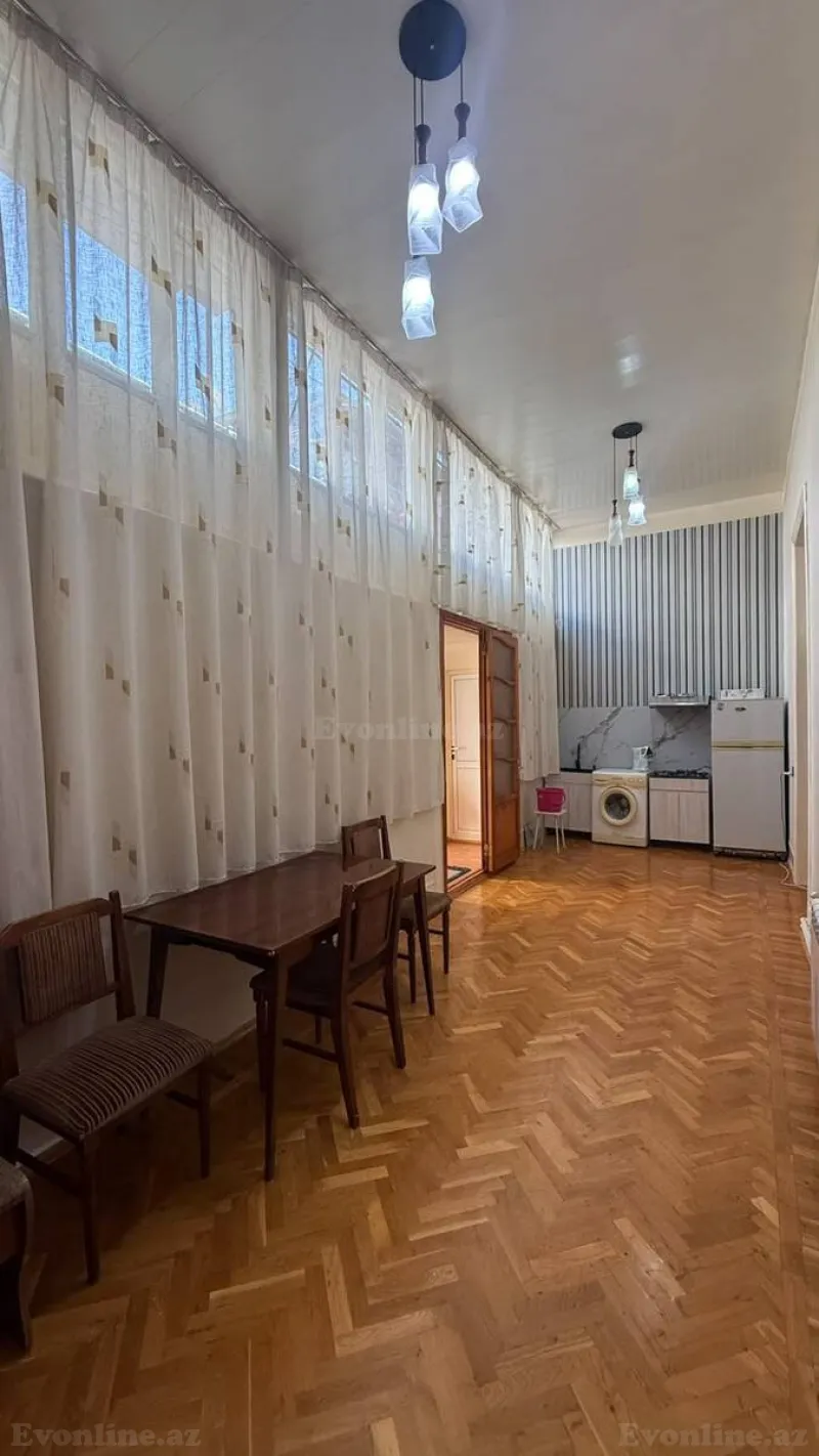 Kirayə verilir 3 otaqlı Mənzil Köhnə tikili 80 m² Sahil m. - şəkil 3