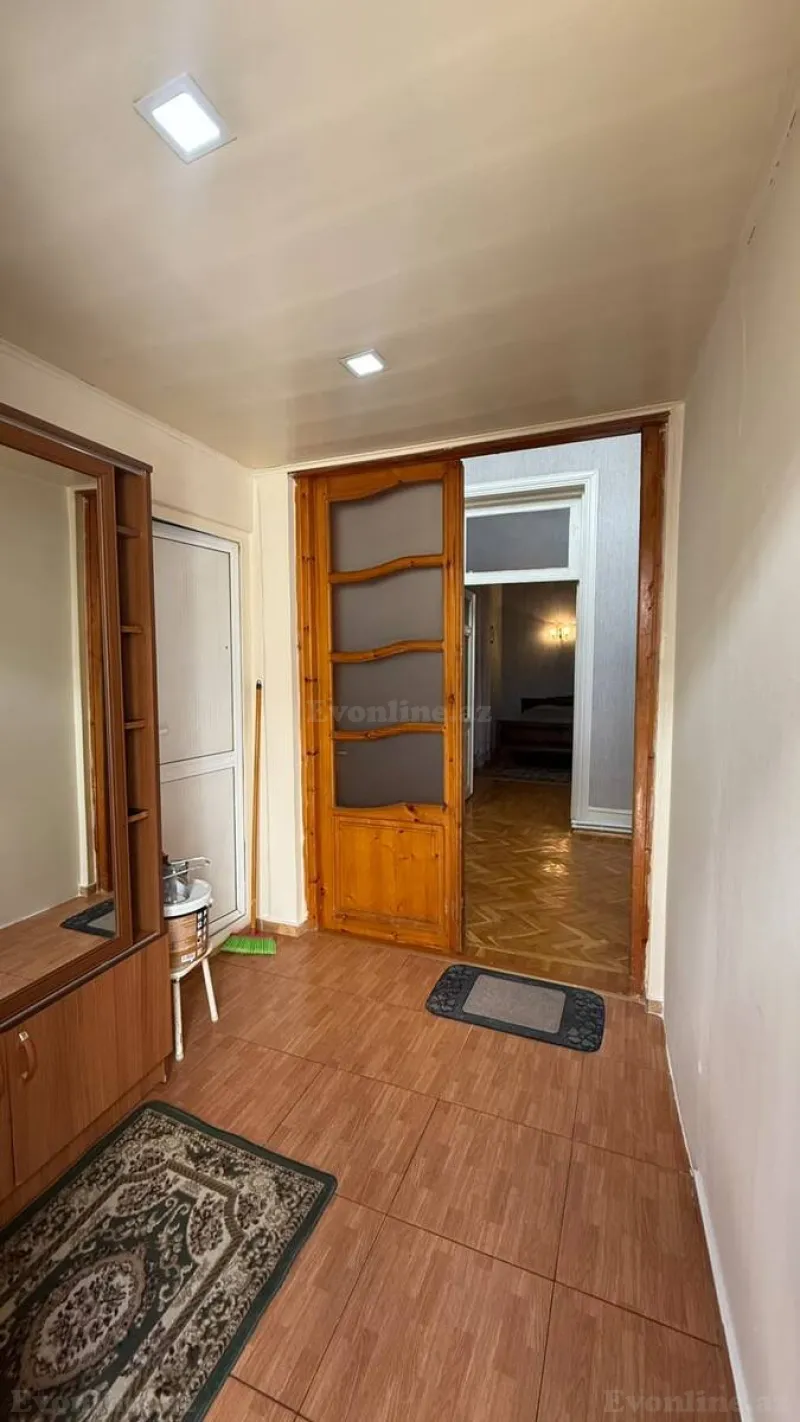 Kirayə verilir 3 otaqlı Mənzil Köhnə tikili 80 m² Sahil m. - şəkil 8