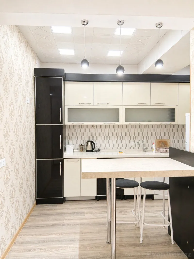 Kirayə verilir 3 otaqlı Mənzil Yeni tikili 105 m² Xətai m. - şəkil 5