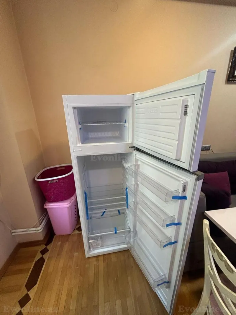 Kirayə verilir 3 otaqlı Mənzil Köhnə tikili 160 m² Nərimanov r. - şəkil 13