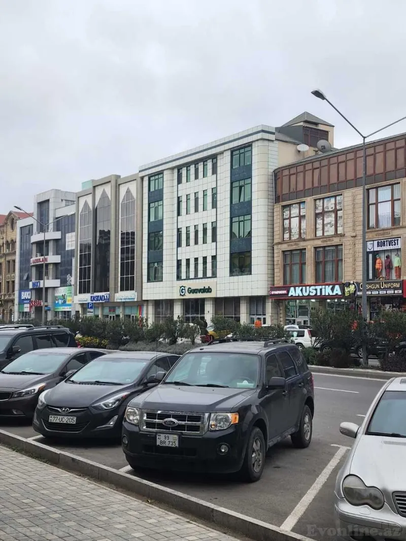 Kirayə verilir Obyekt 1400 m² Nəriman Nərimanov m.