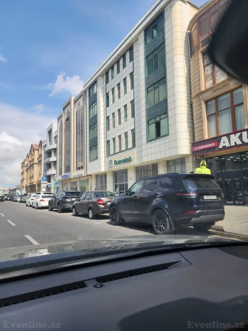 Kirayə verilir Obyekt 1400 m² Nəriman Nərimanov m. - şəkil 2