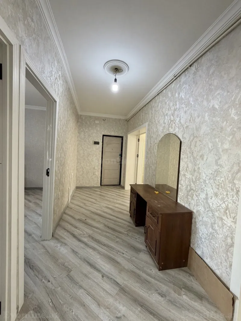Satılır 3 otaqlı Mənzil Köhnə tikili 90 m² Elmlər Akademiyası m. - şəkil 5