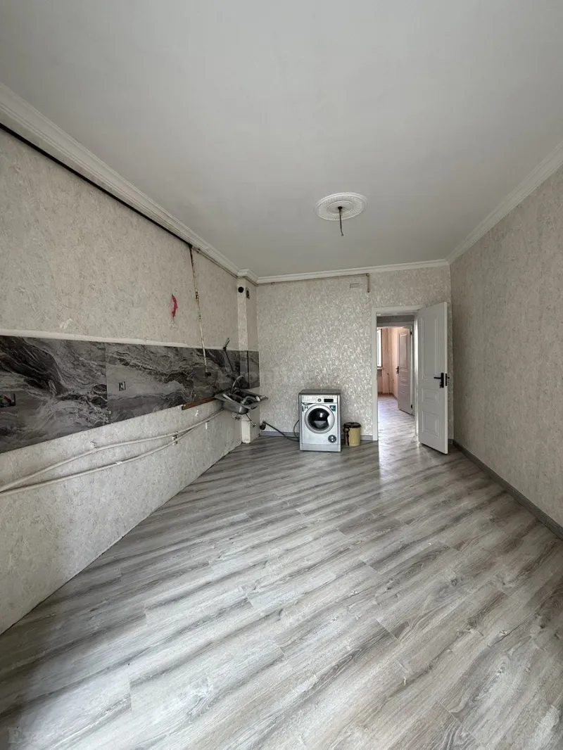 Satılır 3 otaqlı Mənzil Köhnə tikili 90 m² Elmlər Akademiyası m. - şəkil 8