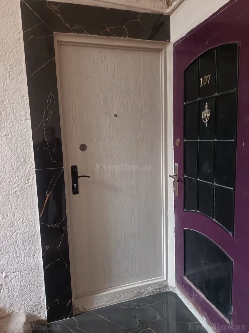 Satılır 2 otaqlı Mənzil Köhnə tikili 52 m² 4-cü mikrorayon