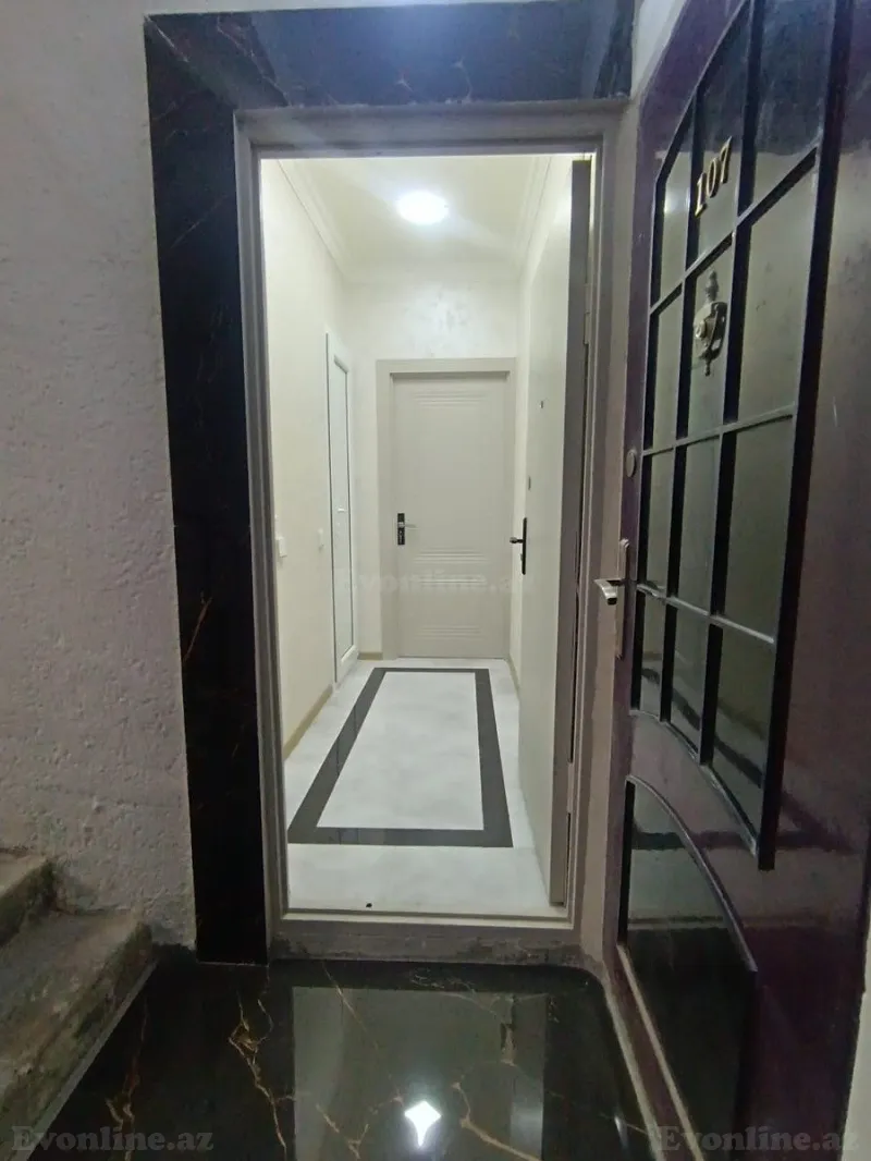 Satılır 2 otaqlı Mənzil Köhnə tikili 52 m² 4-cü mikrorayon - şəkil 2