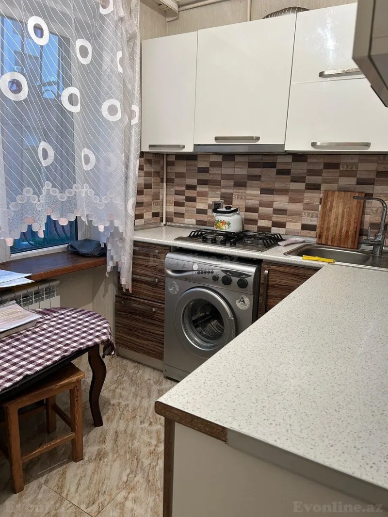 Kirayə verilir 2 otaqlı Mənzil Köhnə tikili 50 m² Elmlər Akademiyası m. - şəkil 10