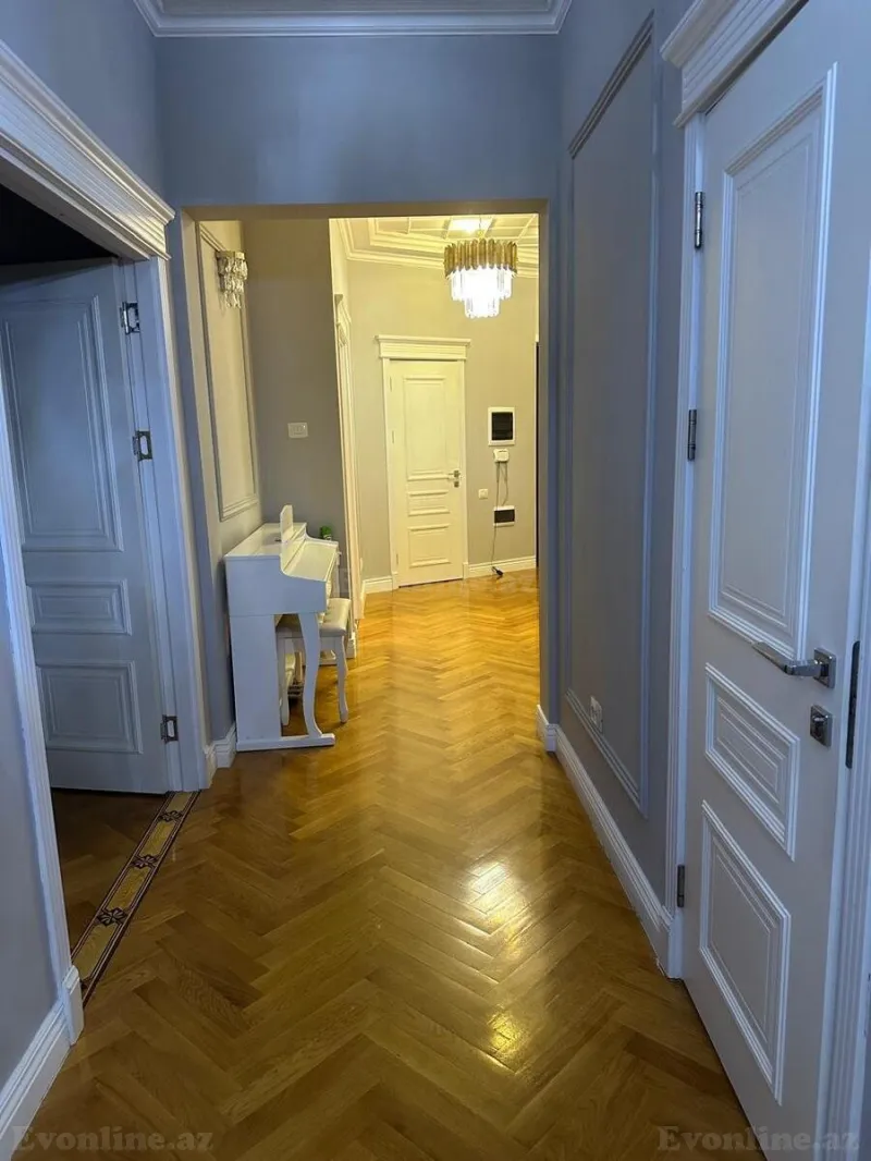 Kirayə verilir 3 otaqlı Mənzil Yeni tikili 130 m² Elmlər Akademiyası m. - şəkil 17