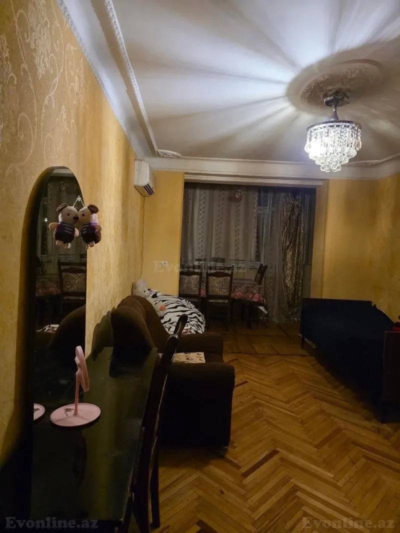 Kirayə verilir 2 otaqlı Mənzil Köhnə tikili 60 m² Gənclik m.