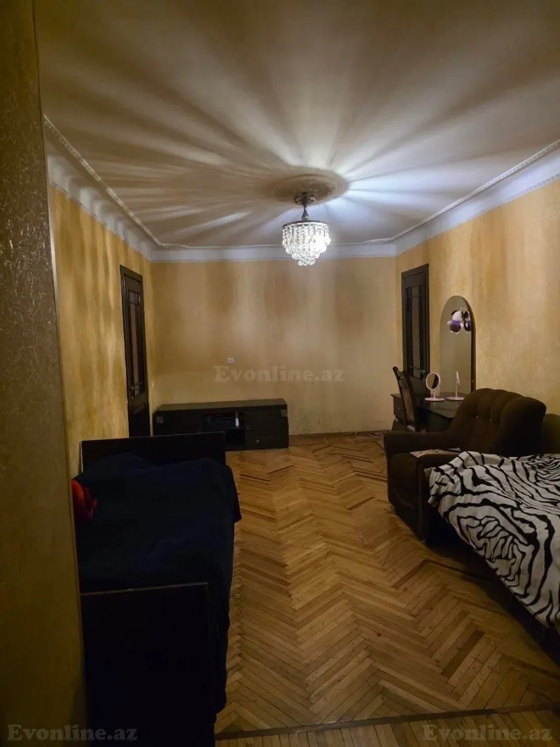 Kirayə verilir 2 otaqlı Mənzil Köhnə tikili 60 m² Gənclik m. - şəkil 2