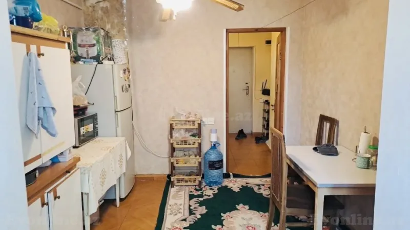 Satılır 2 otaqlı Mənzil Köhnə tikili 75 m² Nərimanov r. - şəkil 12