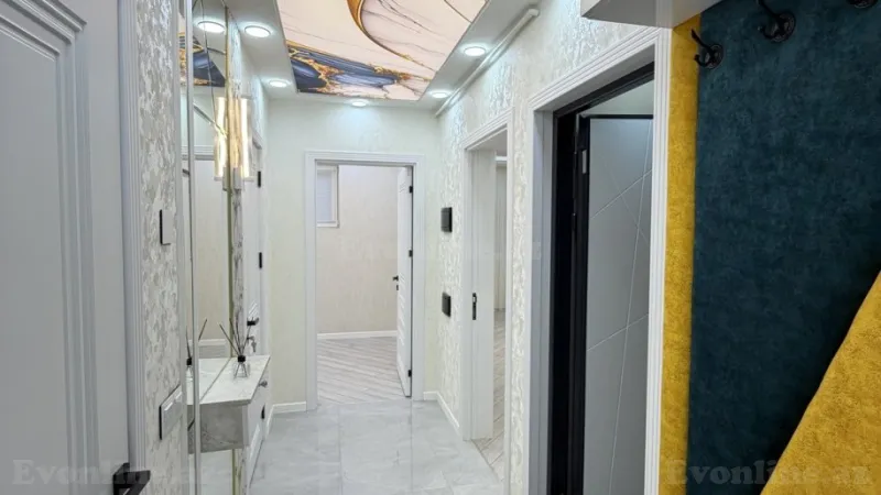 Satılır 3 otaqlı Mənzil Köhnə tikili 65 m² Əhmədli m. - şəkil 2