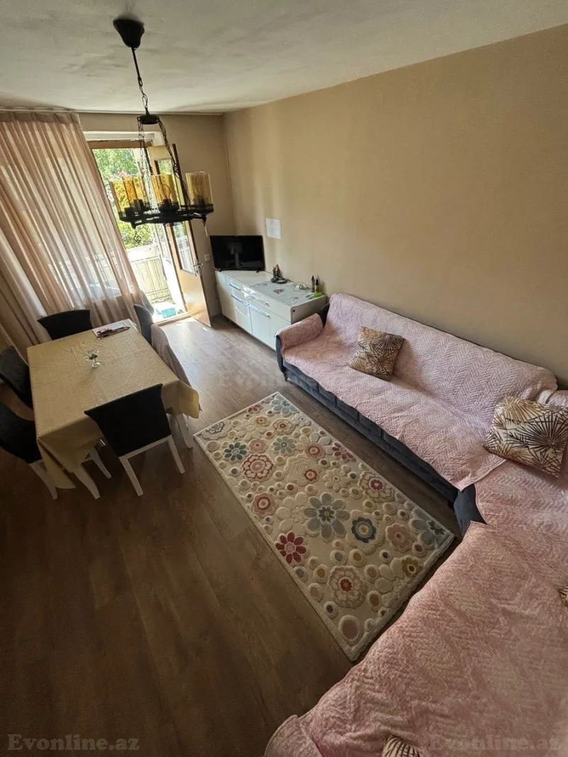 Kirayə verilir 3 otaqlı Mənzil Köhnə tikili 70 m² Kubinka