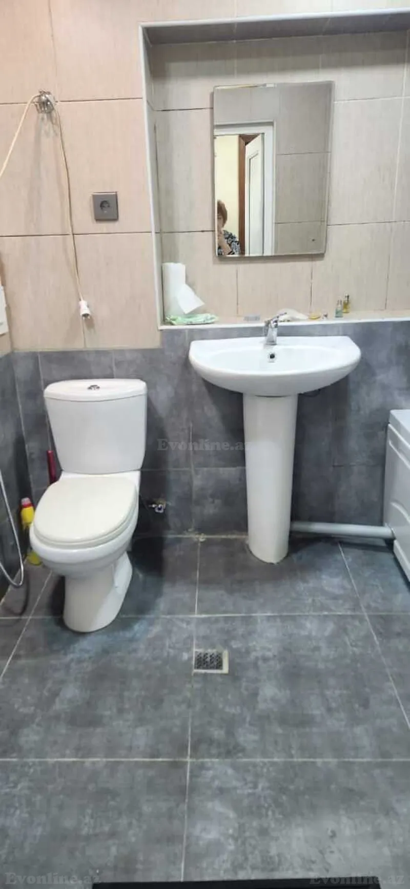 Kirayə verilir 3 otaqlı Mənzil Köhnə tikili 65 m² Nizami m. - şəkil 10