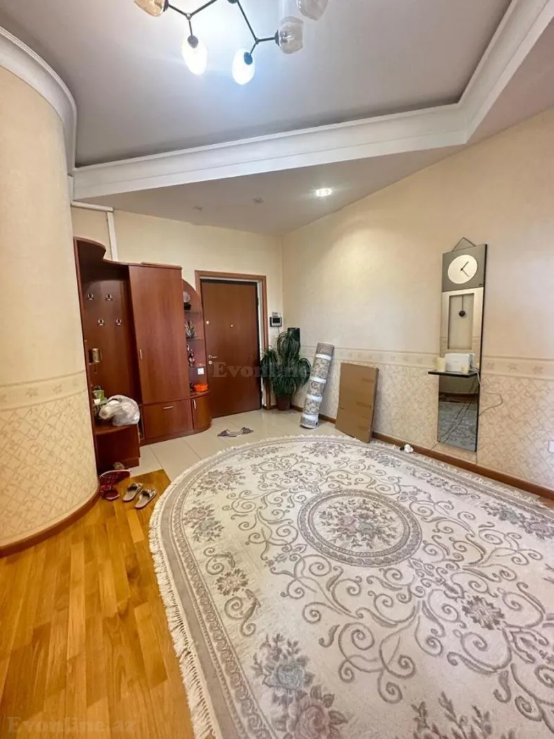 Kirayə verilir 4 otaqlı Mənzil Yeni tikili 200 m² Nərimanov r. - şəkil 8