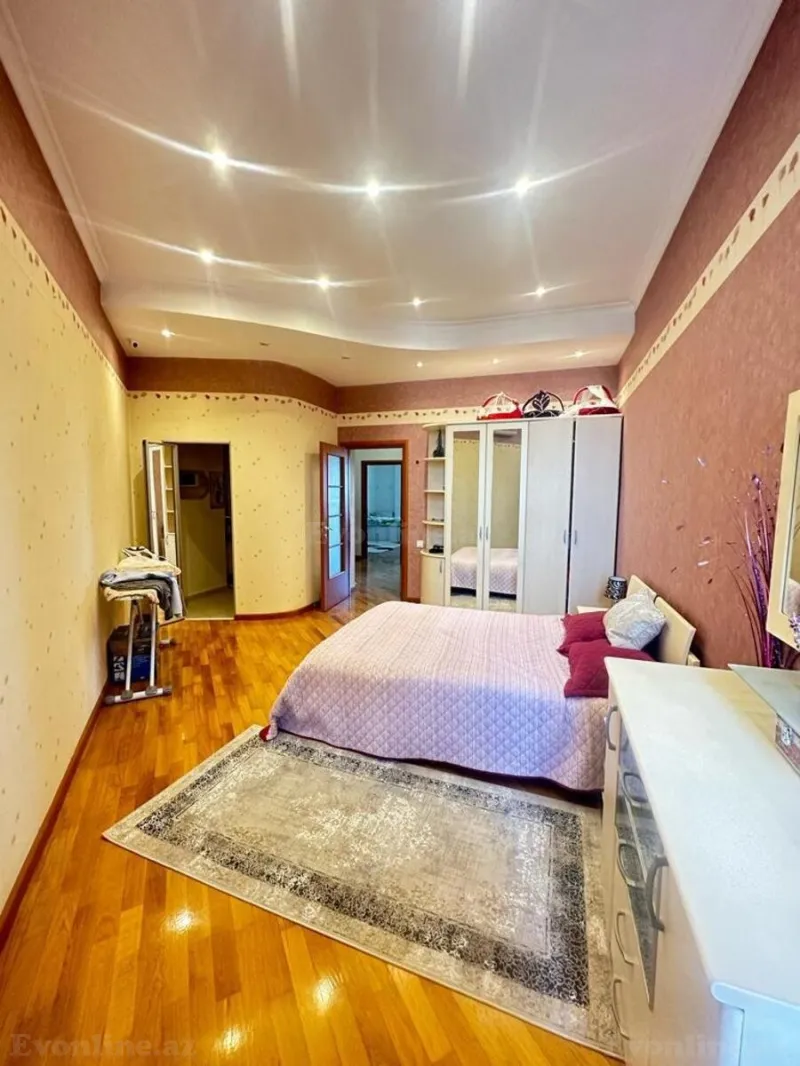 Kirayə verilir 4 otaqlı Mənzil Yeni tikili 200 m² Nərimanov r. - şəkil 21