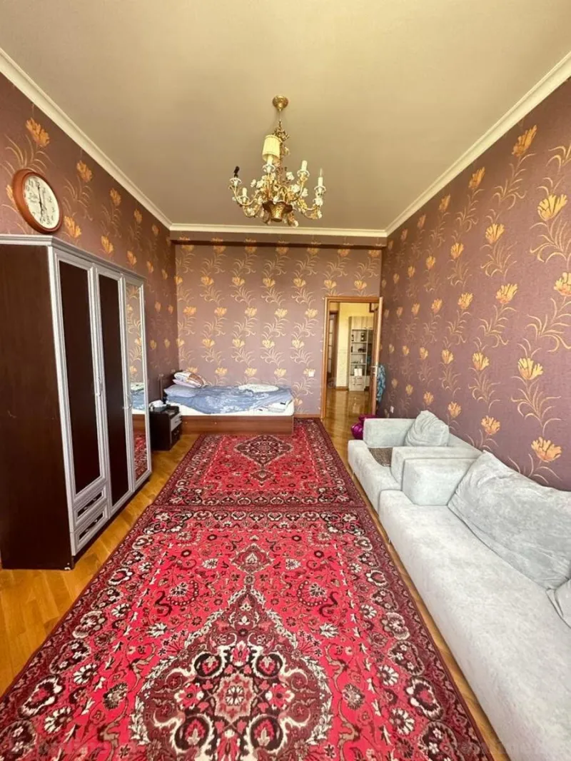 Kirayə verilir 4 otaqlı Mənzil Yeni tikili 200 m² Nərimanov r. - şəkil 26