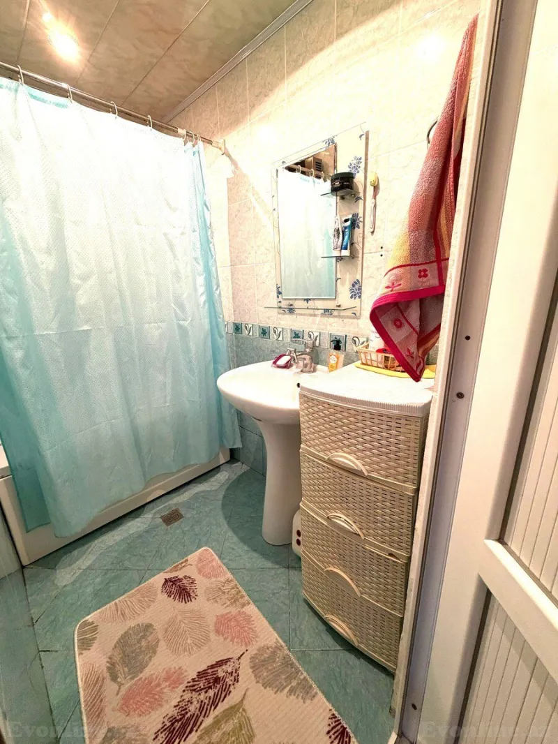 Satılır 3 otaqlı Mənzil Köhnə tikili 80 m² Xalqlar Dostluğu m. - şəkil 21