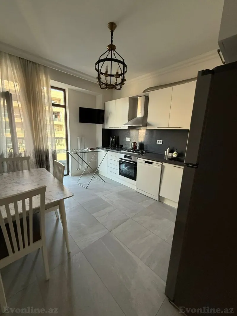 Kirayə verilir 2 otaqlı Mənzil Yeni tikili 100 m² 8 Noyabr m. - şəkil 8