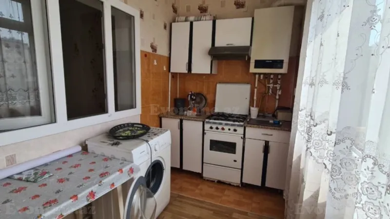 Kirayə verilir 3 otaqlı Mənzil Köhnə tikili 70 m² Gənclik m. - şəkil 14