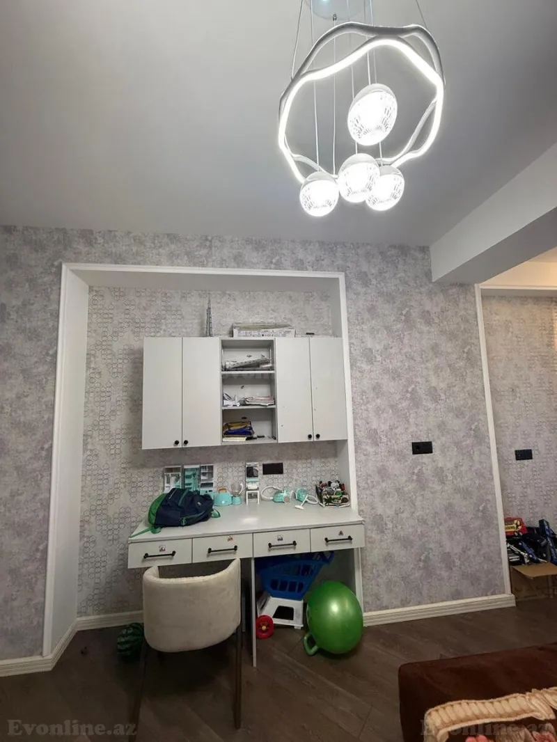 Satılır 4 otaqlı Mənzil Yeni tikili 100 m² 7-ci mikrorayon - şəkil 9