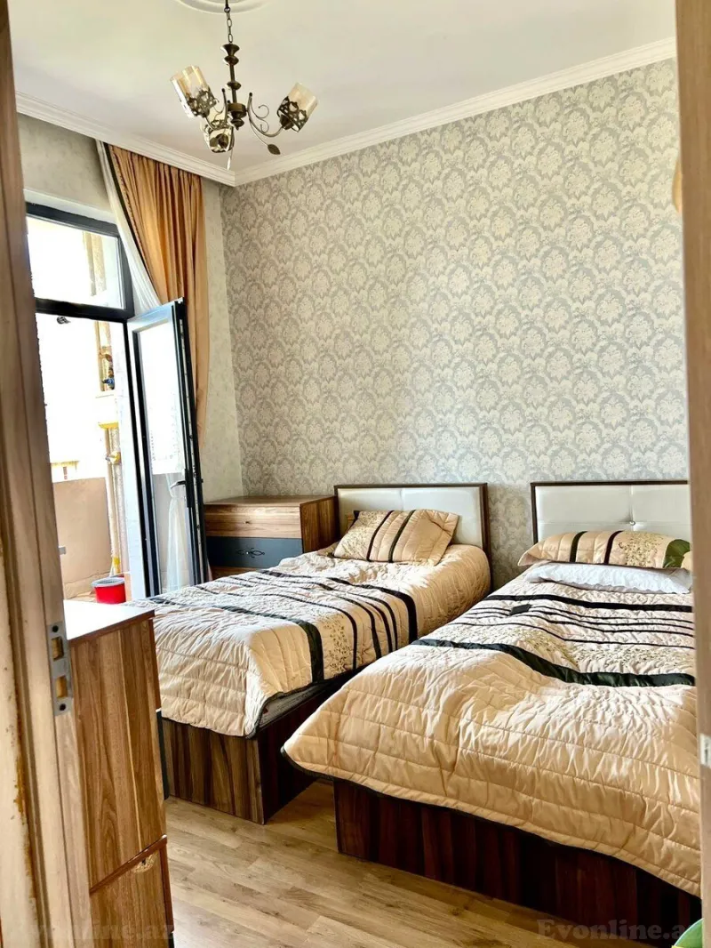 Satılır 2 otaqlı Mənzil Yeni tikili 70 m² 28 May m. - şəkil 3