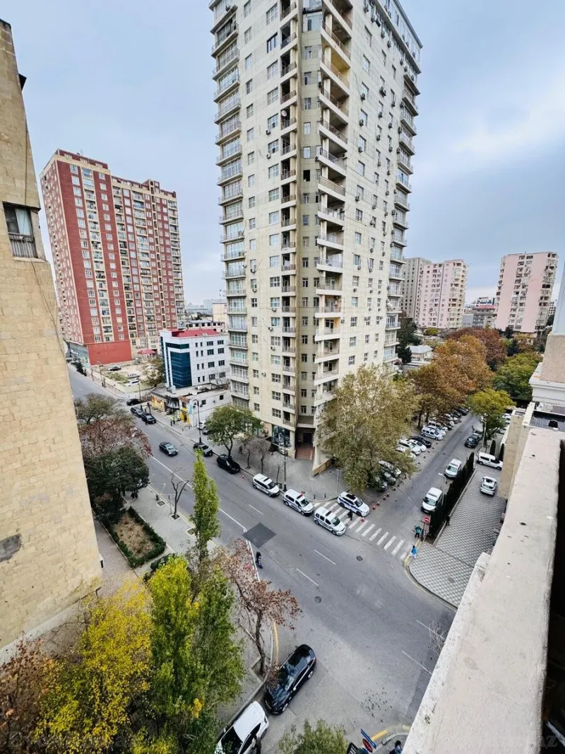 Satılır 2 otaqlı Mənzil Yeni tikili 70 m² 28 May m. - şəkil 11