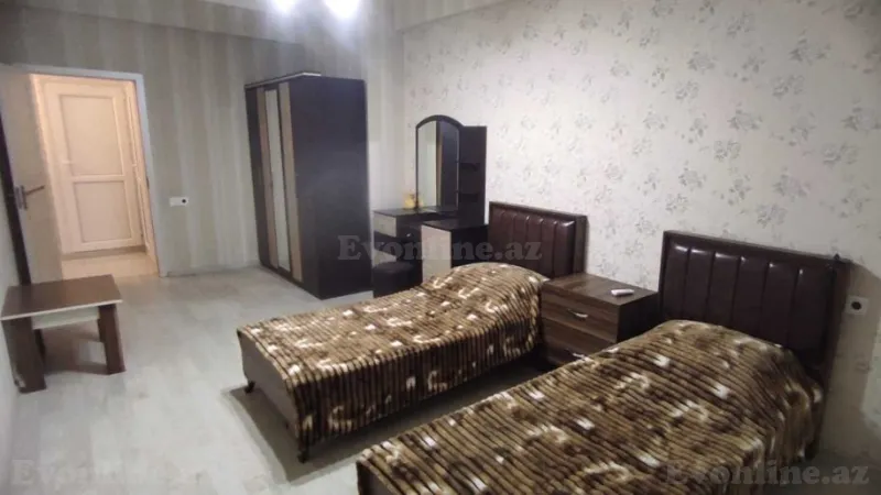 Satılır 4 otaqlı Mənzil Yeni tikili 182 m² Elmlər Akademiyası m. - şəkil 3