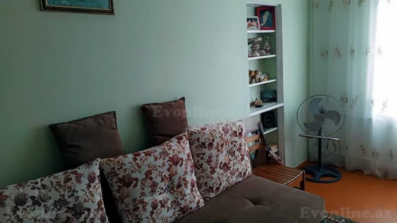 Satılır 3 otaqlı Mənzil Köhnə tikili 80 m² Elmlər Akademiyası m. - şəkil 2