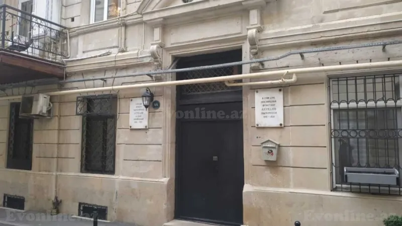 Kirayə verilir 2 otaqlı Mənzil Köhnə tikili 50 m² Sahil m. - şəkil 15