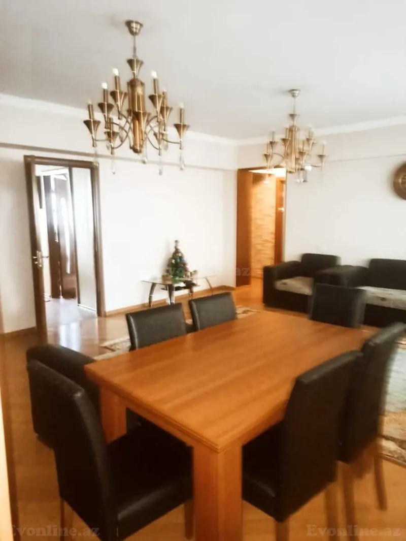 Satılır 4 otaqlı Mənzil Köhnə tikili 120 m² Nəsimi r. - şəkil 2