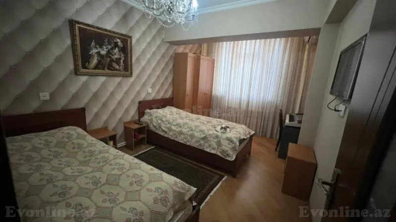 Satılır 4 otaqlı Mənzil Köhnə tikili 120 m² Nəsimi r. - şəkil 4