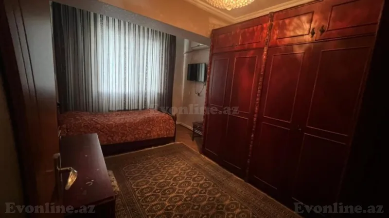 Satılır 4 otaqlı Mənzil Köhnə tikili 120 m² Nəsimi r. - şəkil 5