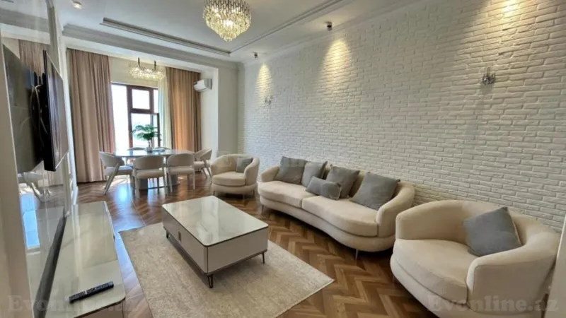 Kirayə verilir 2 otaqlı Mənzil Yeni tikili 75 m² İçərişəhər m.